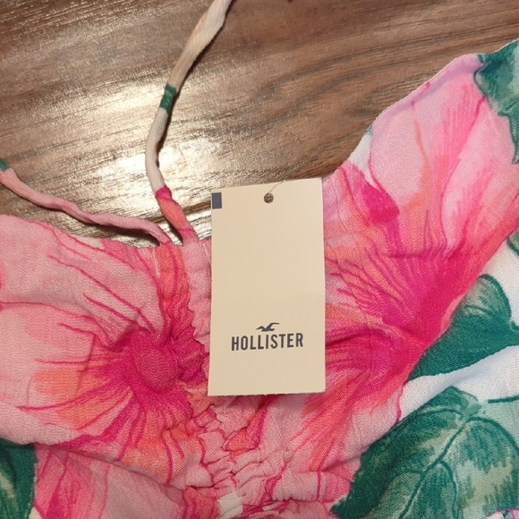 NWT Hollister Floral Pink and Green Strapless Top - Picture 2 of 6